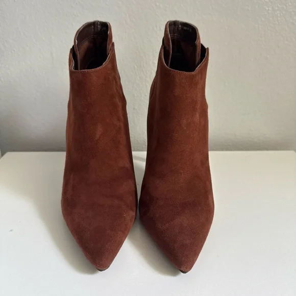 Guess Elegant Brown Suede Ankle Boots - Picture 2 of 14